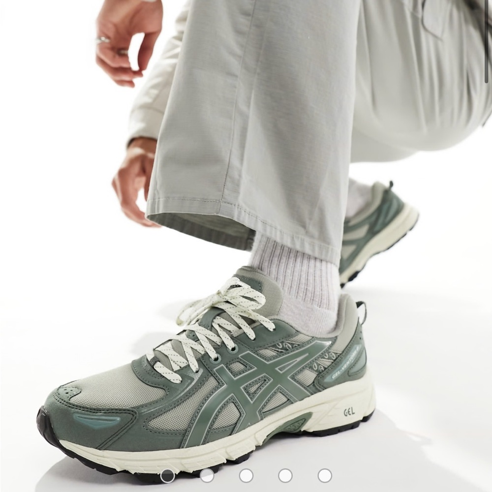 Asics Gel-Venture 6 in Seal Grey and Ivy